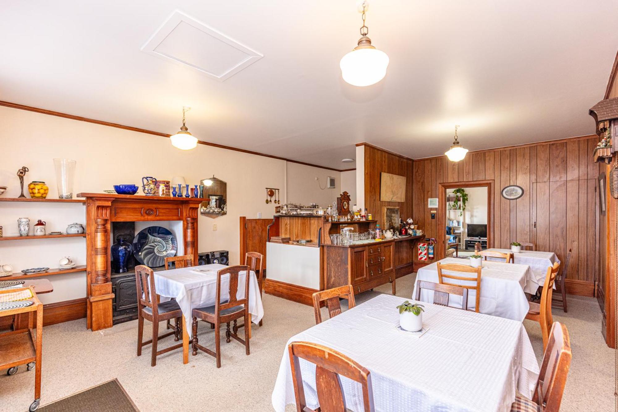 Braemar House B&B And Yha Hostel Whanganui Bagian luar foto