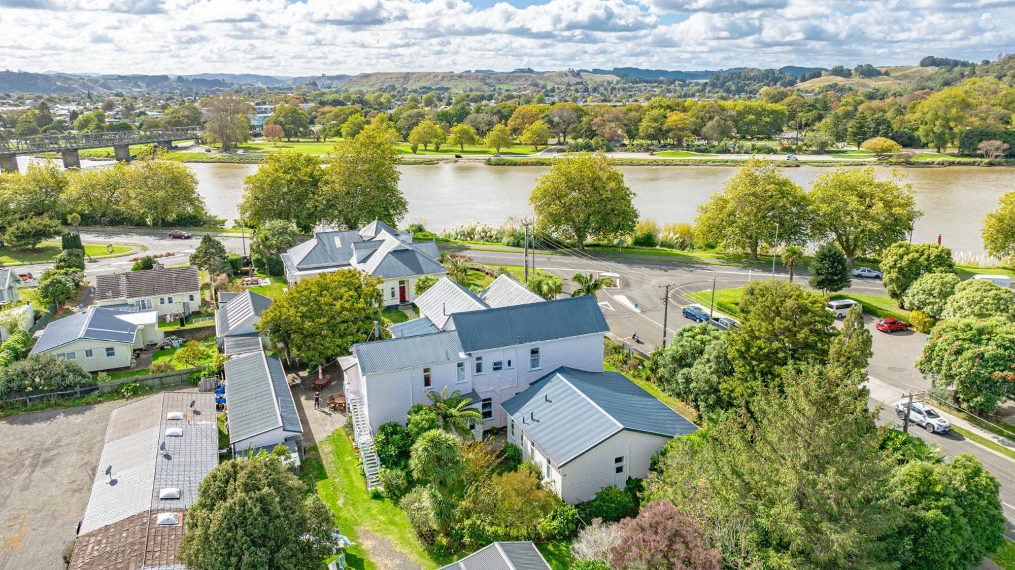 Braemar House B&B And Yha Hostel Whanganui Bagian luar foto