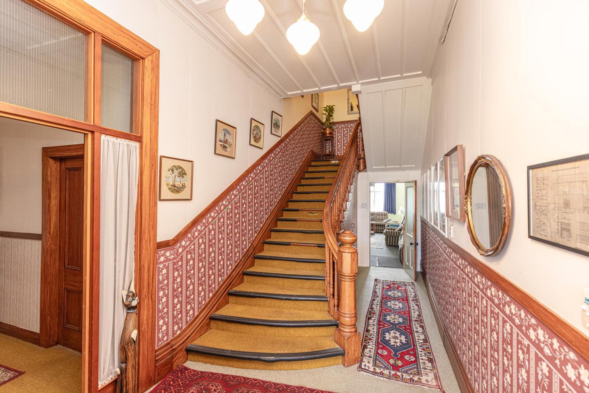 Braemar House B&B And Yha Hostel Whanganui Bagian luar foto
