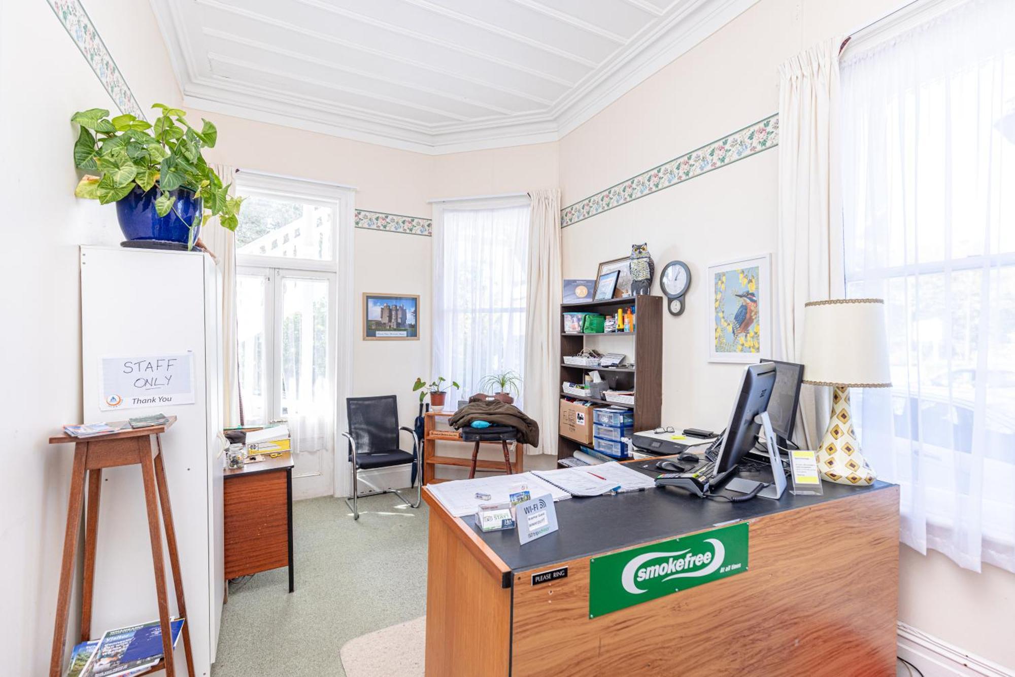 Braemar House B&B And Yha Hostel Whanganui Bagian luar foto