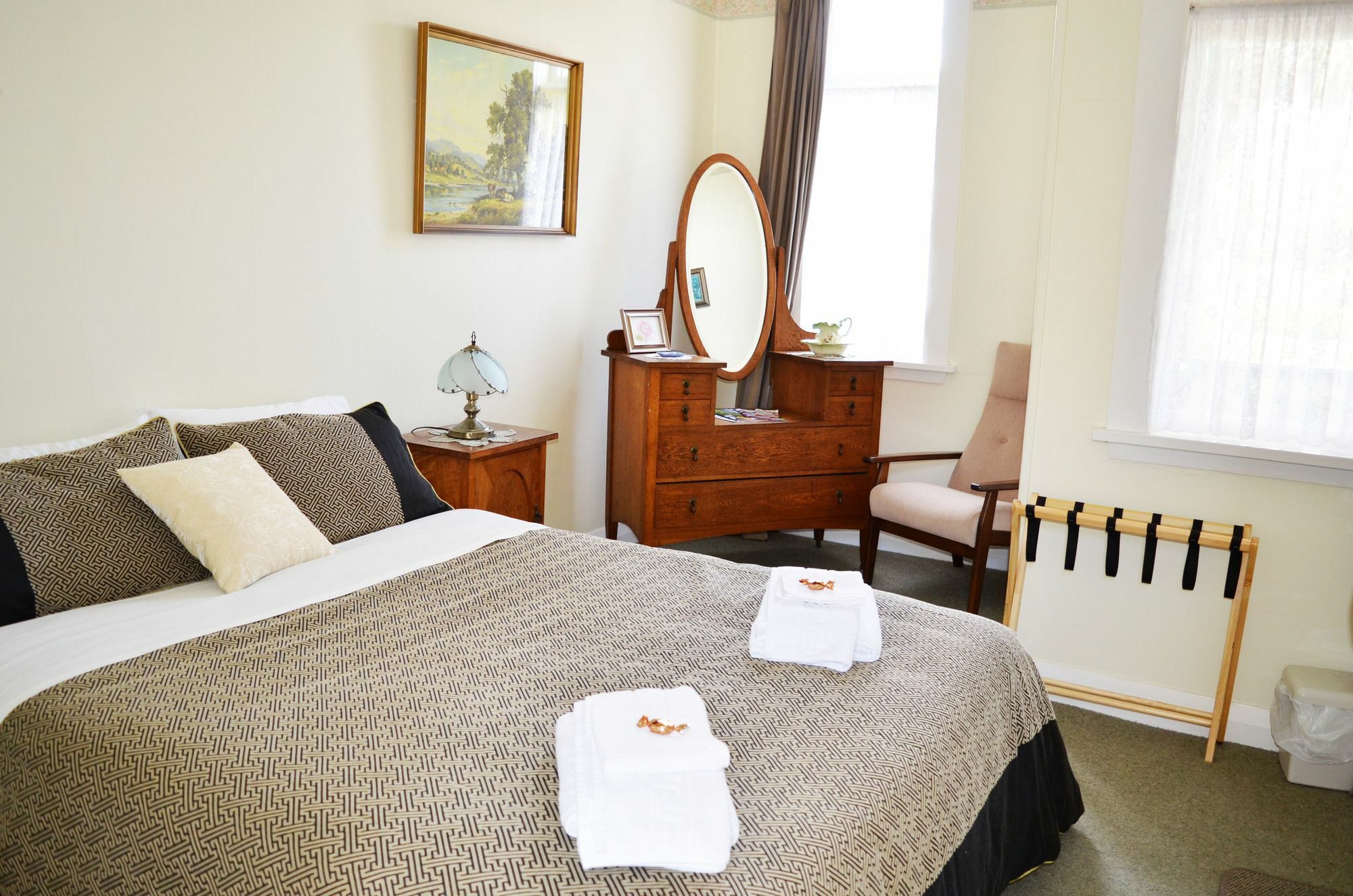 Braemar House B&B And Yha Hostel Whanganui Bagian luar foto